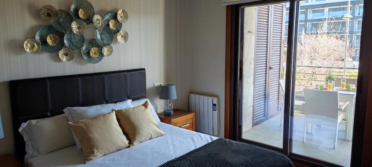 Acogedor Apartamento Con Terraza En Portonovo Luaran gambar