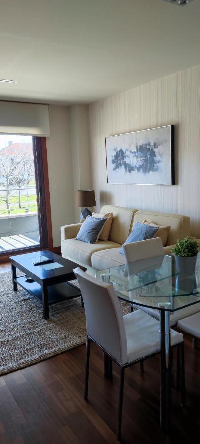 Acogedor Apartamento Con Terraza En Portonovo Luaran gambar